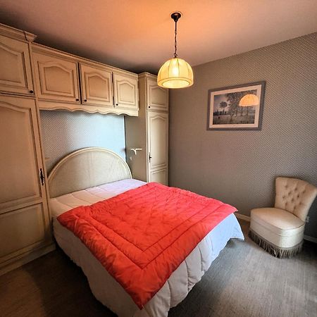 Appartement T2 Avec Balcon Et Vue Mer, 1Er Etage, Ascenseur, Tv, Cuisine Equipee - Fr-1-197-466 Les Sables-d'Olonne Ngoại thất bức ảnh