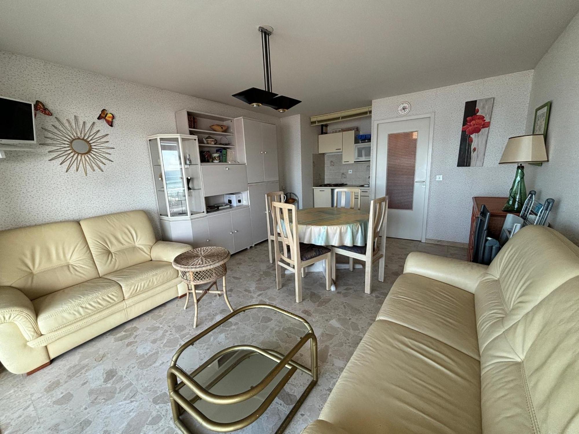 Appartement T2 Avec Balcon Et Vue Mer, 1Er Etage, Ascenseur, Tv, Cuisine Equipee - Fr-1-197-466 Les Sables-d'Olonne Ngoại thất bức ảnh